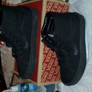 Vans - Black - 6.5mens/8womens